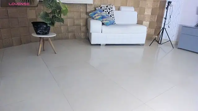 Lissalittlee online show from November 13, 2025, 8:02 pm