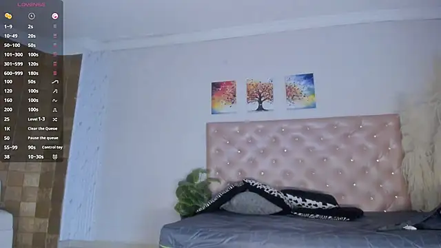 Snapshot of Lissalittlee chatting on October 28, 2025, 7:46 pm Lissalittlee online show from October 28, 2025, 7:46 pm