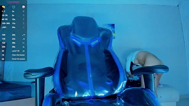 Lissalittlee online show from January 12, 2026, 8:04 pm