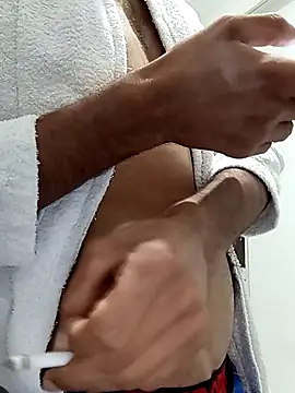 Kurtsikicixh online show from December 15, 2025, 12:27 am