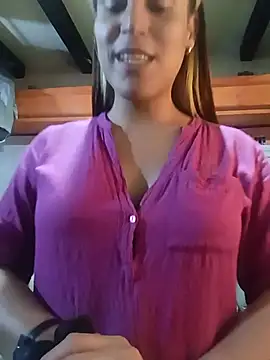 Snapshot of thirstymoonxx chatting on July 12, 2026, 7:47 pm thirstymoonxx online show from July 12, 2026, 7:47 pm
