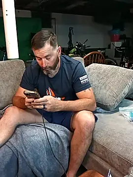 bongripingclitlicker online show from May 18, 2026, 1:39 am