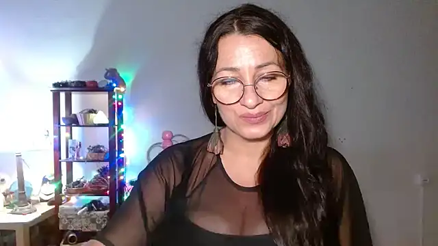 Snapshot of KeisyNeonX chatting on October 17, 2025, 7:48 pm KeisyNeonX online show from October 17, 2025, 7:48 pm