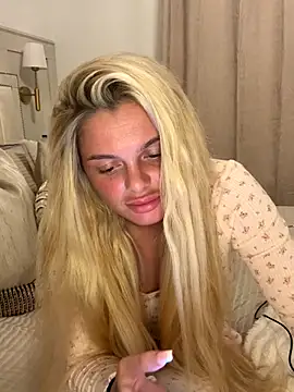 IrishTeenBarbie69 online show from November 4, 2025, 11:52 pm