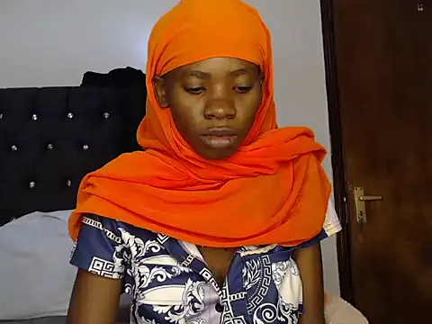 Sexyprecious01 online show from October 23, 2025, 7:40 am