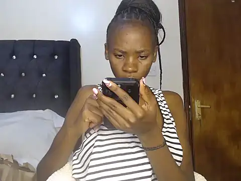 Sexyprecious01 online show from October 29, 2025, 3:22 pm