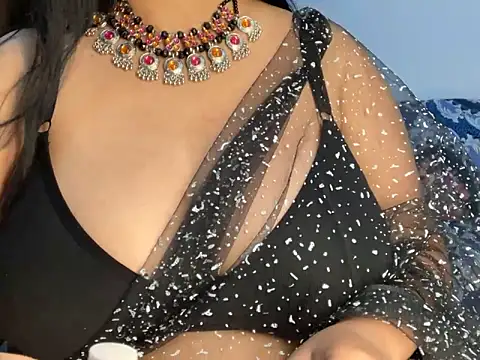 Aishwarya 101  online show from October 3, 2025, 6:42 pm