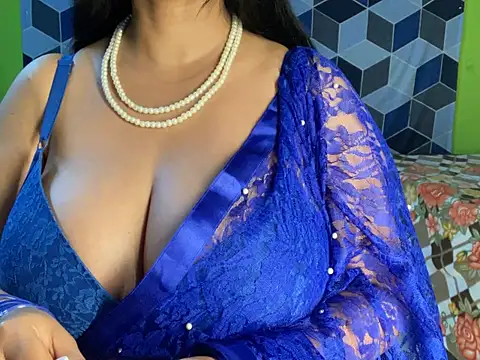 Snapshot of Aishwarya_101_ chatting on February 25, 2025, 6:33 pm Aishwarya 101 online show from February 25, 2025, 6:33 pm