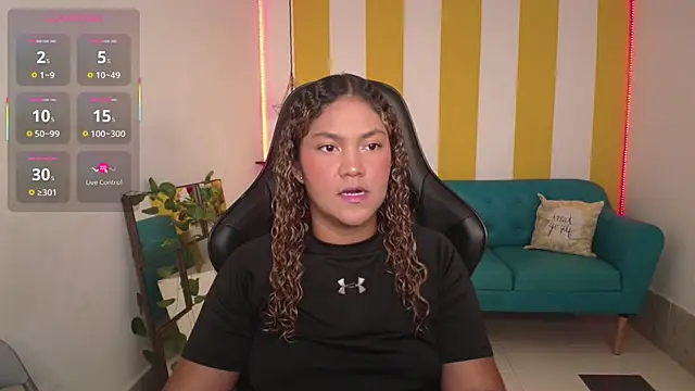 Snapshot of Cristal_War chatting on October 2, 2025, 11:08 pm Cristal War online show from October 2, 2025, 11:08 pm