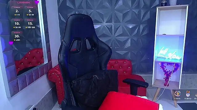 Snapshot of Cristal_War chatting on February 16, 2026, 11:24 pm Cristal War online show from February 16, 2026, 11:24 pm