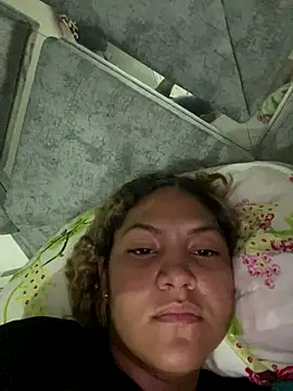 Snapshot of Cristal_War chatting on September 28, 2025, 10:28 pm Cristal War online show from September 28, 2025, 10:28 pm