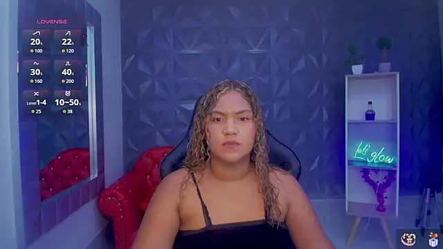 Snapshot of Cristal_War chatting on January 18, 2026, 10:24 pm Cristal War online show from January 18, 2026, 10:24 pm