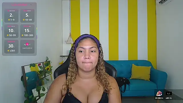 Snapshot of Cristal_War chatting on September 25, 2025, 11:33 pm Cristal War online show from September 25, 2025, 11:33 pm