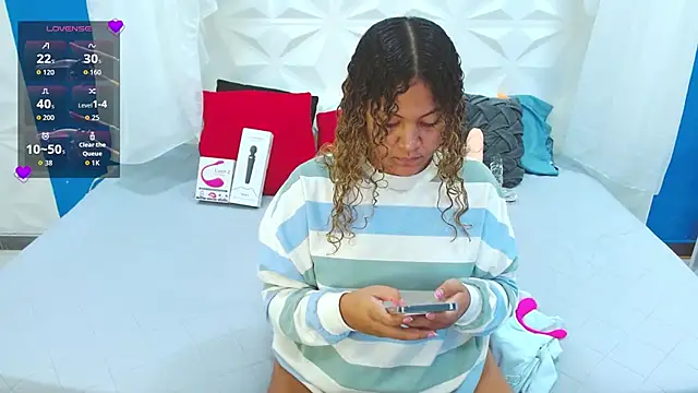 Cristal War online show from November 29, 2025, 9:26 pm