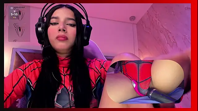 SweetieCloe  online show from April 2, 2026, 8:59 pm