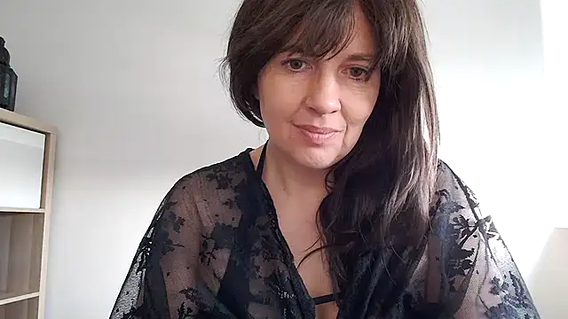 Ella Next Door online show from January 11, 2026, 1:07 pm