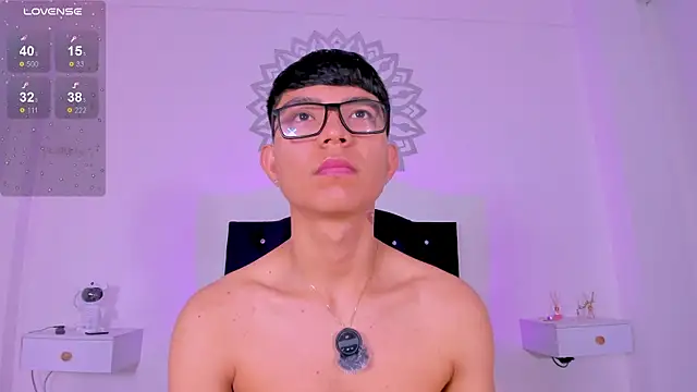 CodyTwink online show from March 28, 2026, 1:34 pm