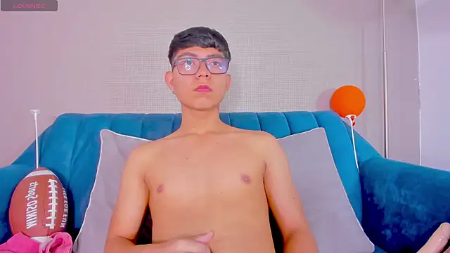 CodyTwink online show from March 6, 2025, 2:18 pm