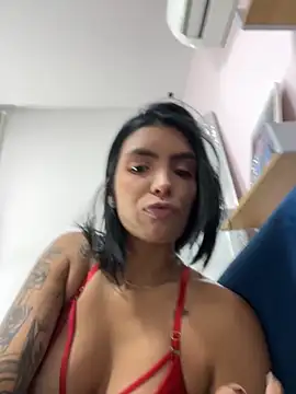 DeuxGold online show from November 19, 2025, 7:25 pm