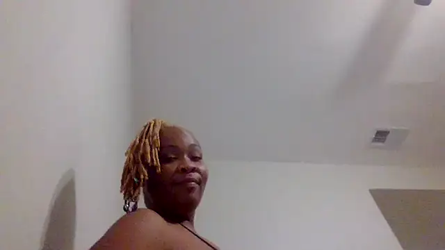 AllLeggs online show from December 22, 2024, 8:58 pm