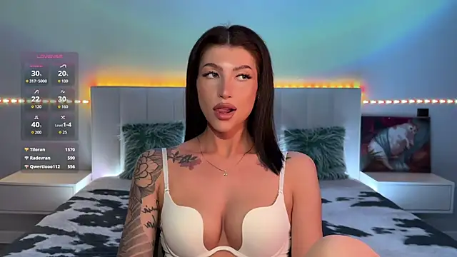 ellie miu online show from May 13, 2026, 5:42 pm
