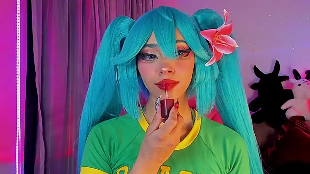 Miss freydis online show from April 26, 2026, 4:32 am