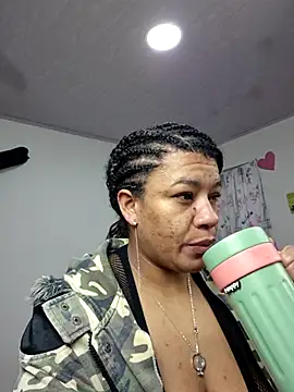 Snapshot of Selket11 chatting on October 23, 2025, 10:58 am Selket11 online show from October 23, 2025, 10:58 am