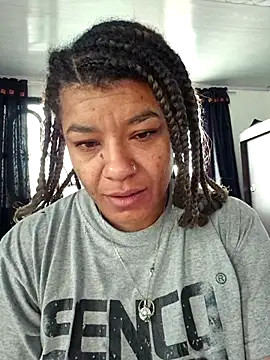 Snapshot of Selket11 chatting on October 30, 2025, 2:14 pm Selket11 online show from October 30, 2025, 2:14 pm