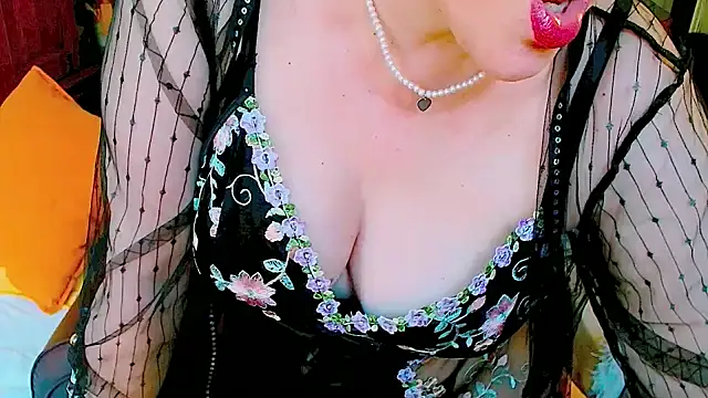 GattonaBiondona online show from May 28, 2026, 8:11 am