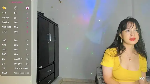 lolacute69 online show from March 4, 2026, 3:53 pm