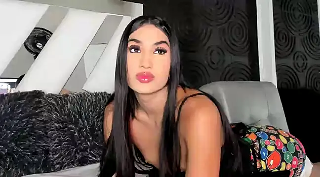 ambermartin  online show from February 26, 2025, 1:36 am