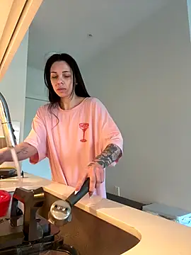 Snapshot of NattyFierros chatting on January 5, 2026, 5:38 pm NattyFierros online show from January 5, 2026, 5:38 pm