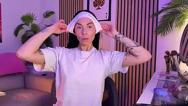 NattyFierros online show from October 16, 2025, 9:06 am