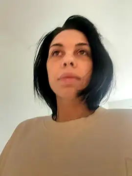 Snapshot of NattyFierros chatting on December 3, 2025, 6:51 pm NattyFierros online show from December 3, 2025, 6:51 pm