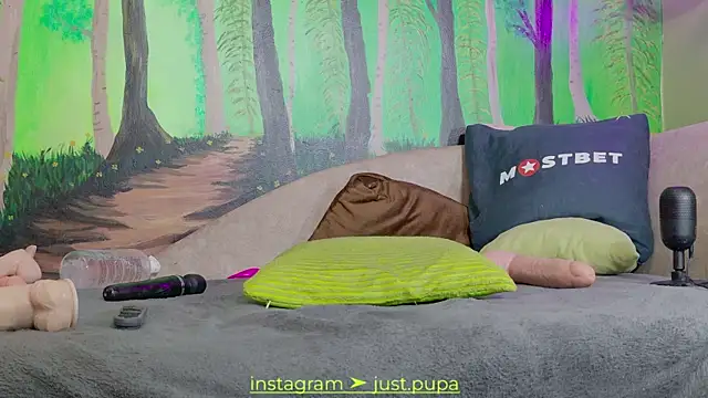 Snapshot of Pinkypupa-Love chatting on January 11, 2025, 10:40 pm Pinkypupa-Love online show from January 11, 2025, 10:40 pm