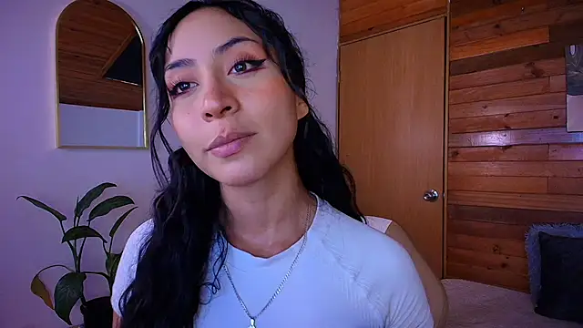 amber curly online show from May 29, 2026, 5:52 pm