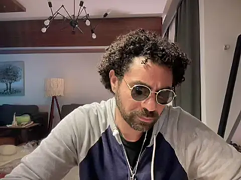 RoyalPharaoh online show from March 22, 2025, 1:32 am