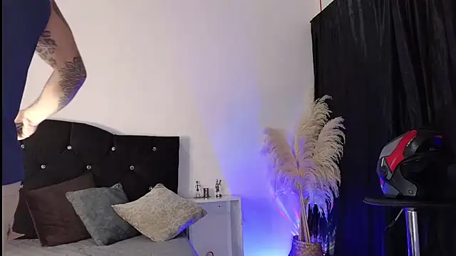 Snapshot of john_cartter1 chatting on November 4, 2025, 11:14 am john cartter1 online show from November 4, 2025, 11:14 am