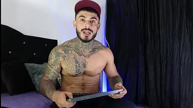 Snapshot of john_cartter1 chatting on September 28, 2025, 11:06 am john cartter1 online show from September 28, 2025, 11:06 am