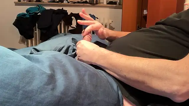 Geilerjung69 online show from February 3, 2026, 6:22 am