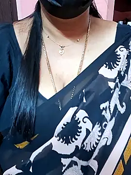 ananya956 online show from October 19, 2025, 11:02 am