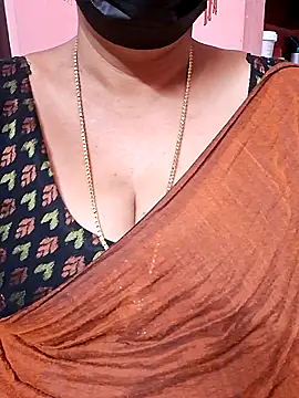 ananya956 online show from October 5, 2025, 9:05 pm