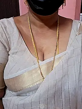 ananya956 online show from October 3, 2025, 10:33 pm