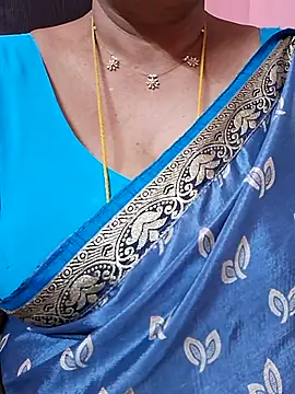 ananya956 online show from June 3, 2026, 4:23 pm
