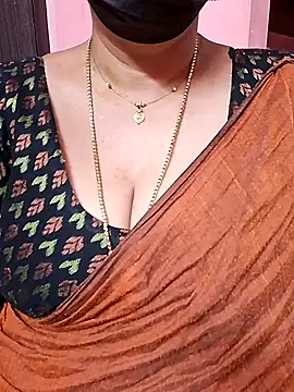 ananya956 online show from October 27, 2025, 4:35 am