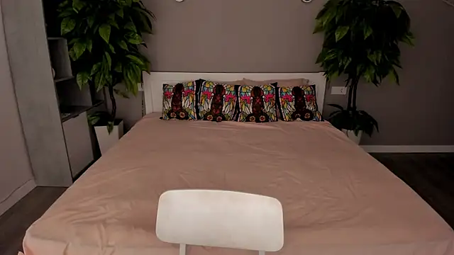 Snapshot of MagicPeachh_ chatting on September 26, 2025, 5:58 am MagicPeachh online show from September 26, 2025, 5:58 am