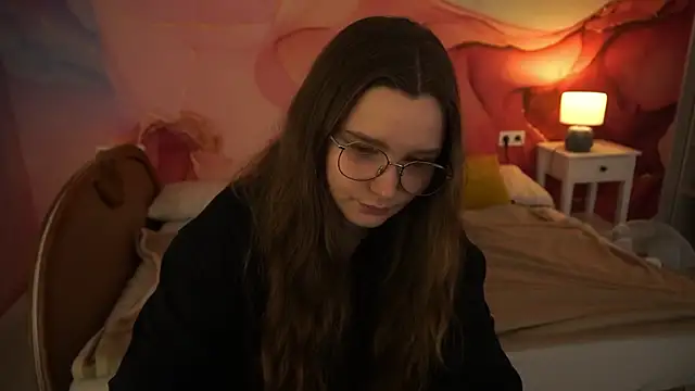 Snapshot of MagicPeachh_ chatting on September 30, 2025, 7:58 am MagicPeachh online show from September 30, 2025, 7:58 am