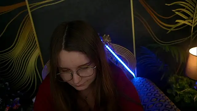 MagicPeachh  online show from January 14, 2025, 4:18 pm