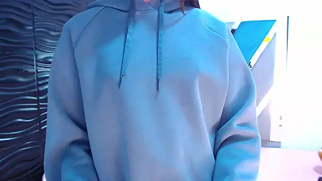 Snapshot of Victoria_Coleman chatting on September 19, 2025, 11:25 am Victoria Coleman online show from September 19, 2025, 11:25 am