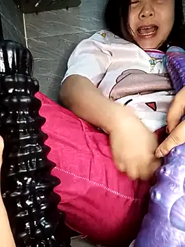 Kute sex18 online show from February 9, 2025, 2:40 pm